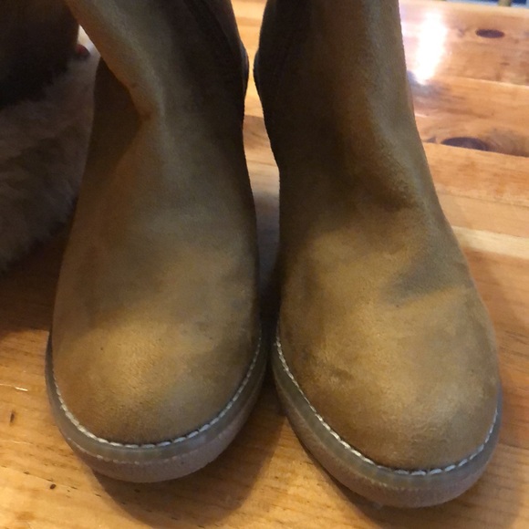 Canyon River Blues suede boots size 6. Like new - Picture 1 of 7